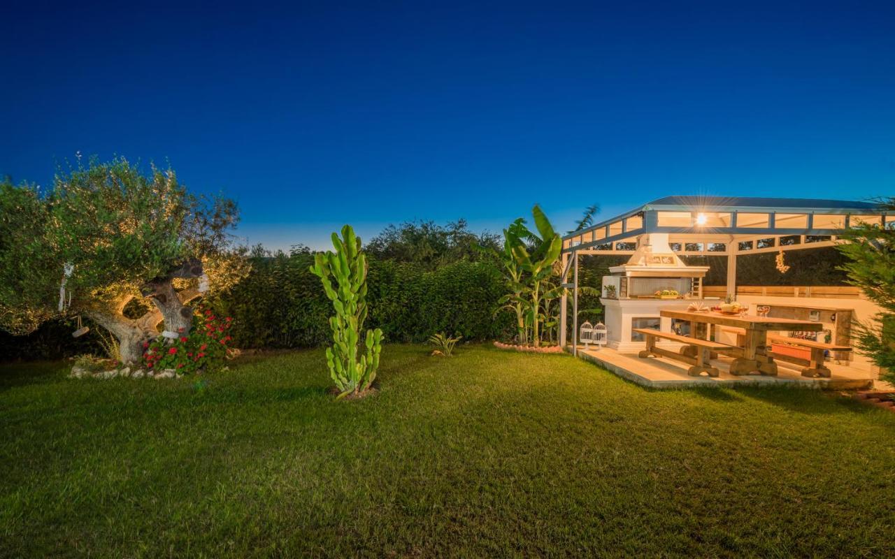 Romanza Luxury Villa Kalamaki  Bagian luar foto