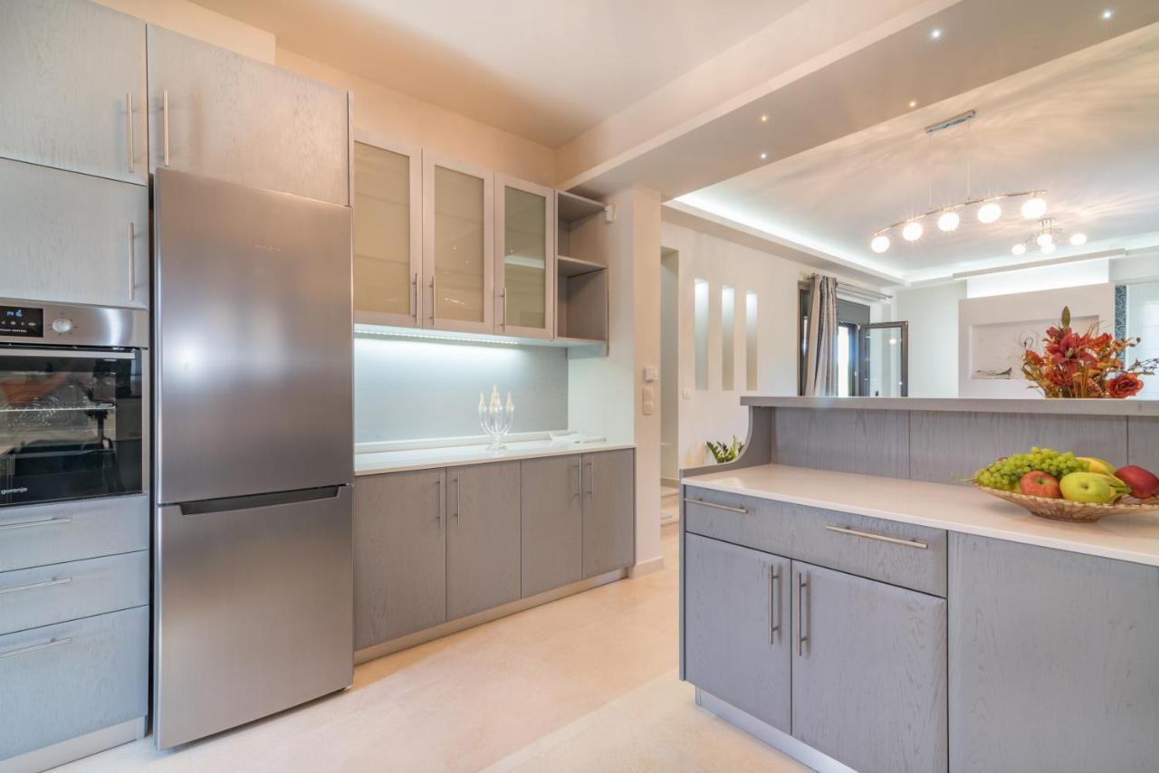 Romanza Luxury Villa Kalamaki  Bagian luar foto
