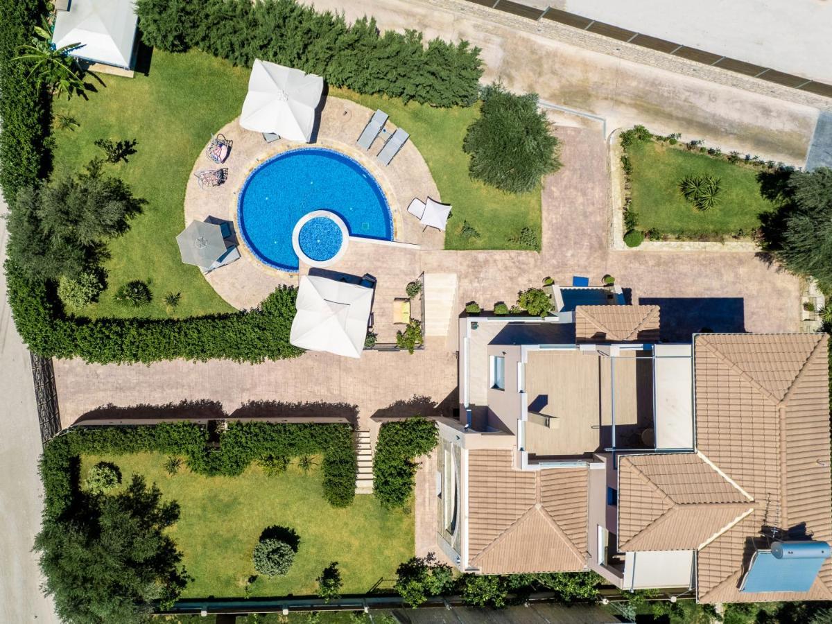 Romanza Luxury Villa Kalamaki  Bagian luar foto